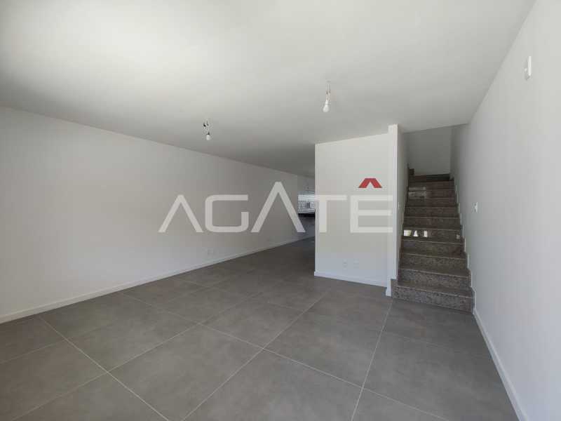 Conheça Casa 3 suítes Piratininga do imóvel - Agatê Imóveis vende casa duplex 1ª locação no Sto Antônio/Piratininga/Niterói/RJ por R$ 950 mil reais. - HTCA30435 - 6 Casa 3 suítes Piratininga - 6