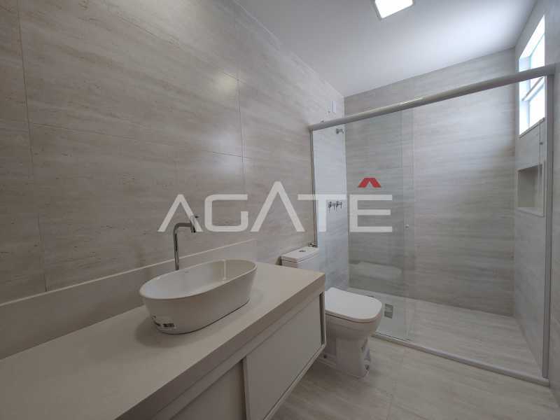 Agatê Imóveis vende linda casa linear com 82m² - Barravento - Piratininga - Niterói - RJ por R$ 1.100.000,00 - HTCA30438