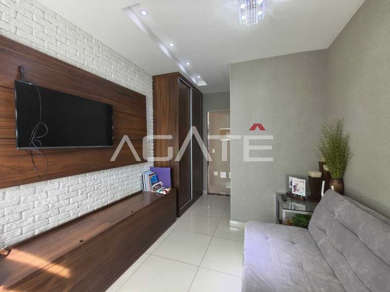 Agatê Imóveis vende maravilhosa casa duplex com 207m² - Campo Belo - Itaipu - Niterói/RJ por R$ 2.100.000,00 - HTCA40222