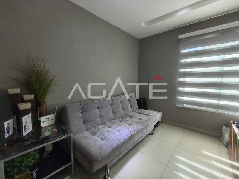 Agatê Imóveis vende maravilhosa casa duplex com 207m² - Campo Belo - Itaipu - Niterói/RJ por R$ 2.100.000,00 - HTCA40222