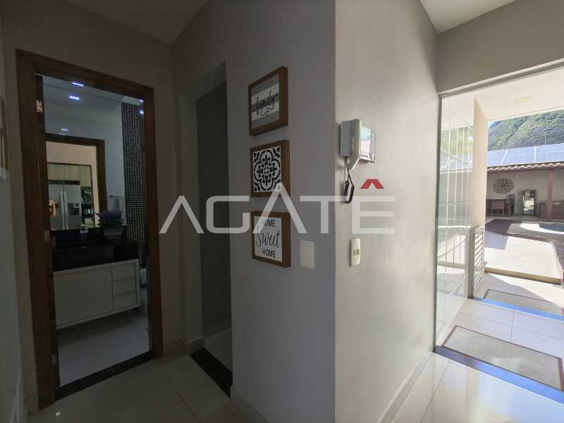 Agatê Imóveis vende maravilhosa casa duplex com 207m² - Campo Belo - Itaipu - Niterói/RJ por R$ 2.100.000,00 - HTCA40222