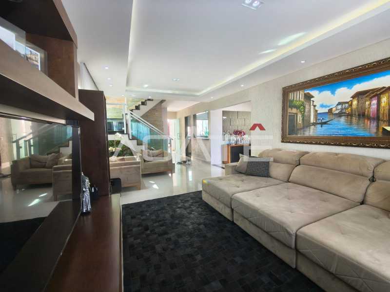 Agatê Imóveis vende maravilhosa casa duplex com 207m² - Campo Belo - Itaipu - Niterói/RJ por R$ 2.100.000,00 - HTCA40222