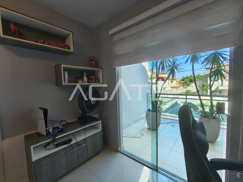 Agatê Imóveis vende maravilhosa casa duplex com 207m² - Campo Belo - Itaipu - Niterói/RJ por R$ 2.100.000,00 - HTCA40222