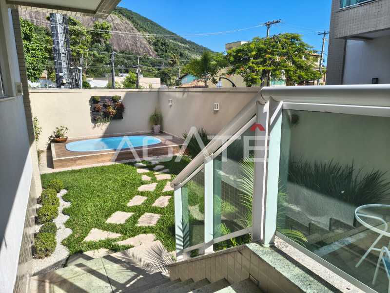 Condomínio Atlântis - Agatê Imóveis vende Lindo Apartamento Garden de 104 m² por R$1.250.000,00 - Itaipu - Niterói - RJ. - HTAP30065