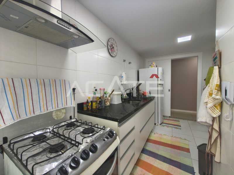 Condomínio Atlântis - Agatê Imóveis vende Lindo Apartamento Garden de 104 m² por R$1.250.000,00 - Itaipu - Niterói - RJ. - HTAP30065