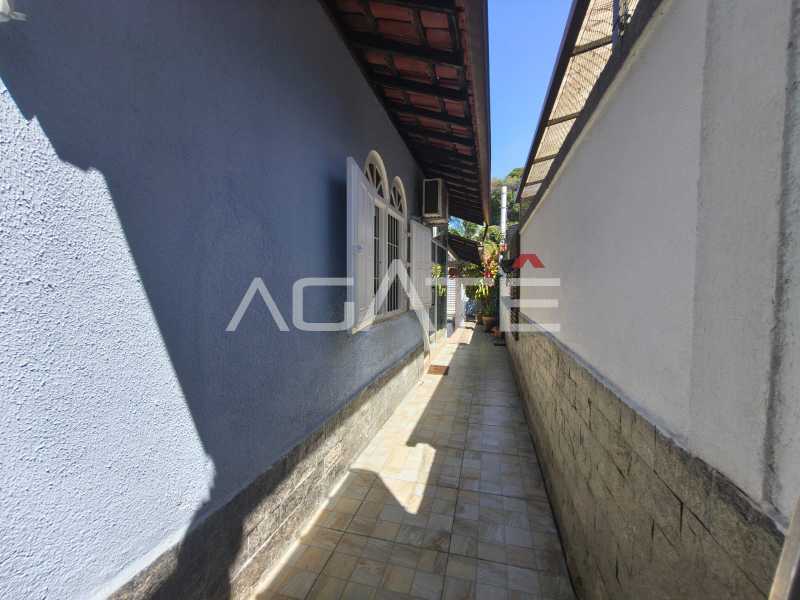 Agatê Imóveis vende linda casa linear com 80m² - Itaipu - Niterói/RJ por R$ 699.000,00 - HTCA30445