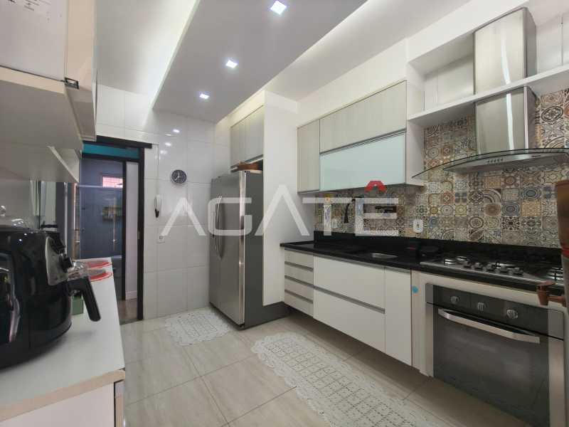 Agatê Imóveis vende linda casa linear com 80m² - Itaipu - Niterói/RJ por R$ 699.000,00 - HTCA30445