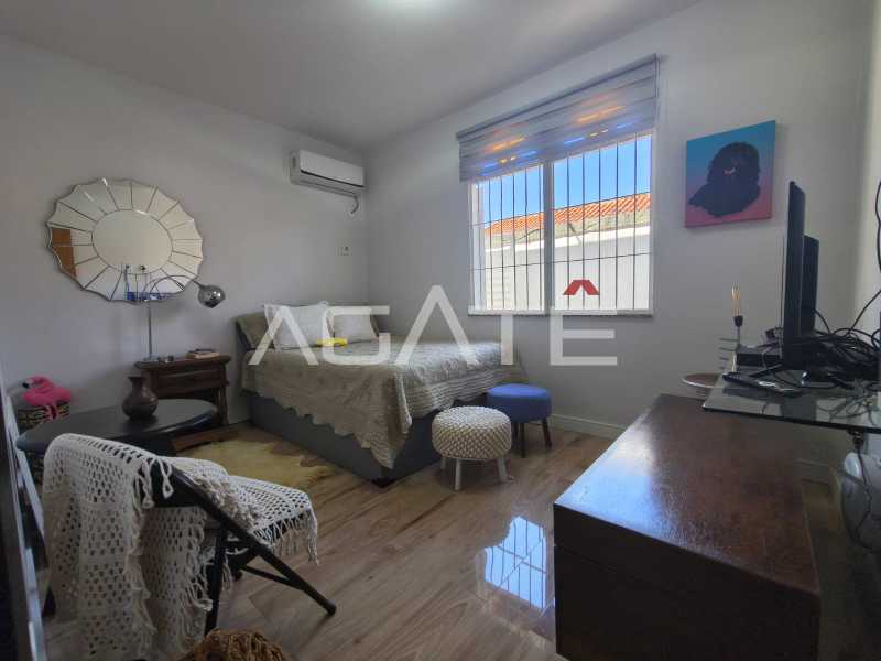 Agatê Imóveis vende linda casa linear com 80m² - Itaipu - Niterói/RJ por R$ 699.000,00 - HTCA30445