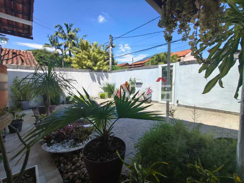 Agatê Imóveis vende linda casa linear com 80m² - Itaipu - Niterói/RJ por R$ 699.000,00 - HTCA30445