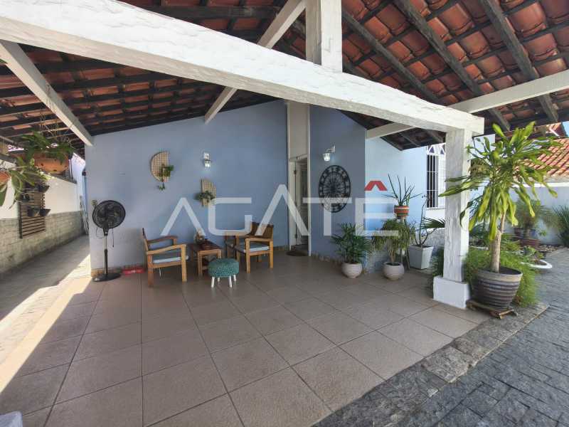 Agatê Imóveis vende linda casa linear com 80m² - Itaipu - Niterói/RJ por R$ 699.000,00 - HTCA30445