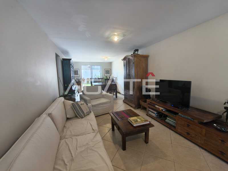 Agatê Imóveis vende Casa Padrão de 120 m² Itaipu - Niterói/RJ por 750 mil reais. - HTCA30446