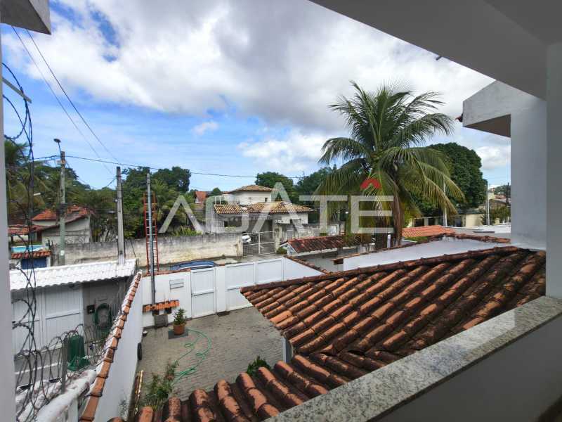 Agatê Imóveis vende Casa Padrão de 120 m² Itaipu - Niterói/RJ por 750 mil reais. - HTCA30446