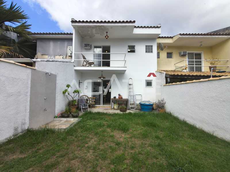 Agatê Imóveis vende Casa Padrão de 120 m² Itaipu - Niterói/RJ por 750 mil reais. - HTCA30446