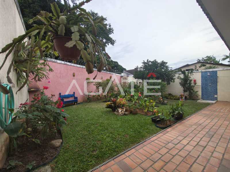 Agatê Imóveis vende maravilhosa casa linear - Piratininga - Niterói por R$ 1.300.000,00 reais. - HTCA30450