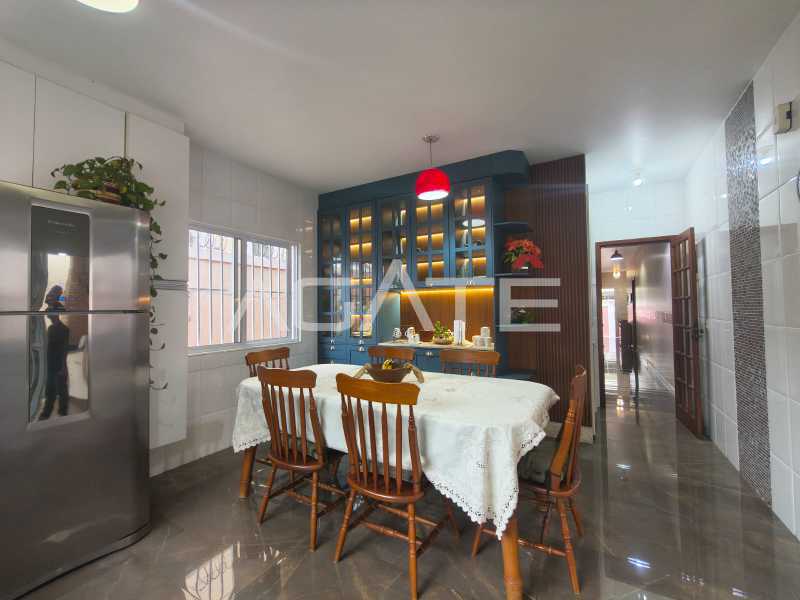 Agatê Imóveis vende maravilhosa casa linear - Piratininga - Niterói por R$ 1.300.000,00 reais. - HTCA30450