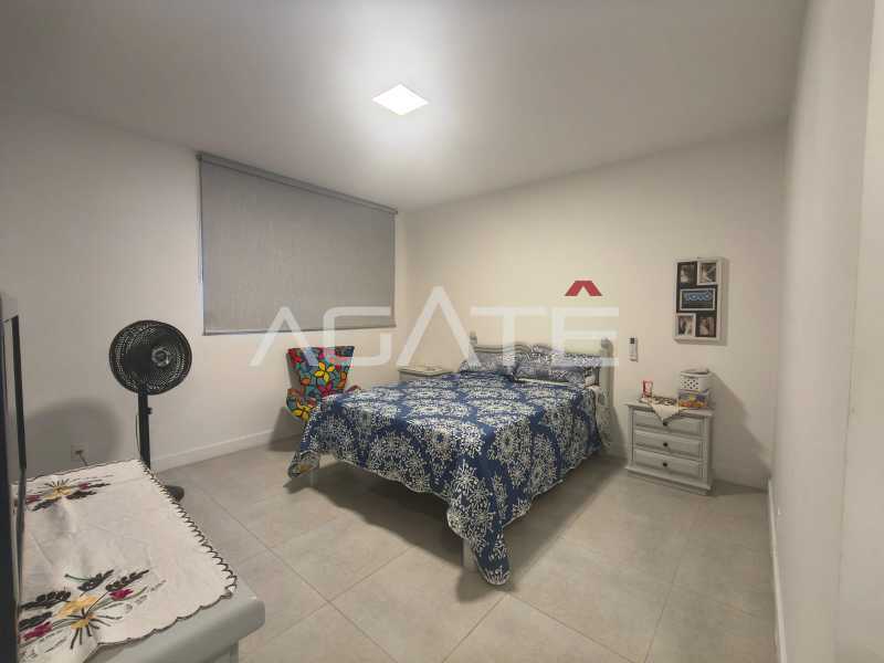 Condomínio Colinazul. - Agatê Imóveis vende excelente casa 4 suítes em Condomínio - Itaipu - Niterói/RJ por R$ 1.390.000,00 reais. - HTCN40139