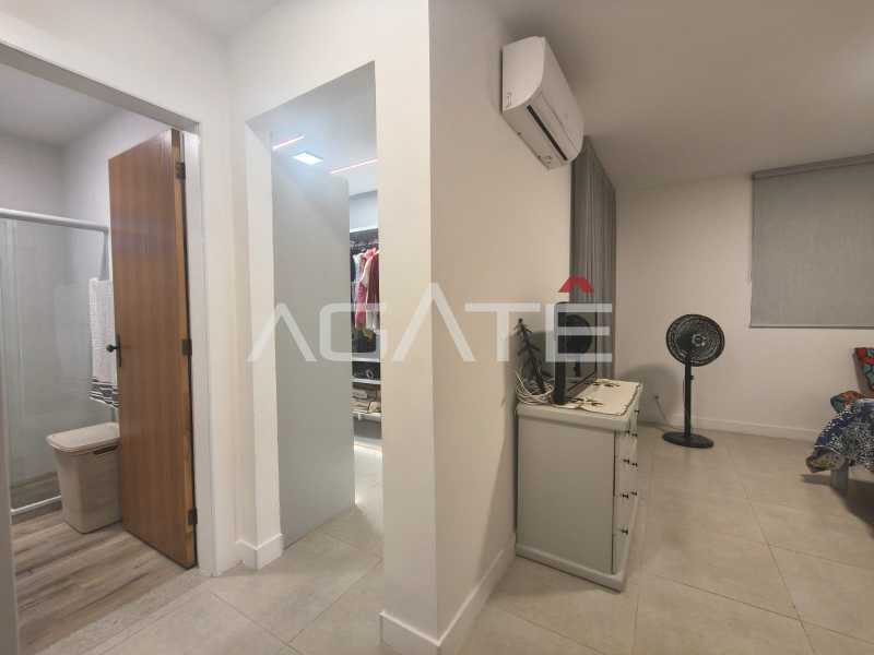 Condomínio Colinazul. - Agatê Imóveis vende excelente casa 4 suítes em Condomínio - Itaipu - Niterói/RJ por R$ 1.390.000,00 reais. - HTCN40139