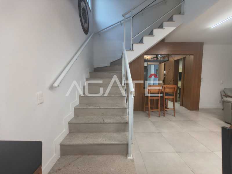 Condomínio Colinazul. - Agatê Imóveis vende excelente casa 4 suítes em Condomínio - Itaipu - Niterói/RJ por R$ 1.390.000,00 reais. - HTCN40139