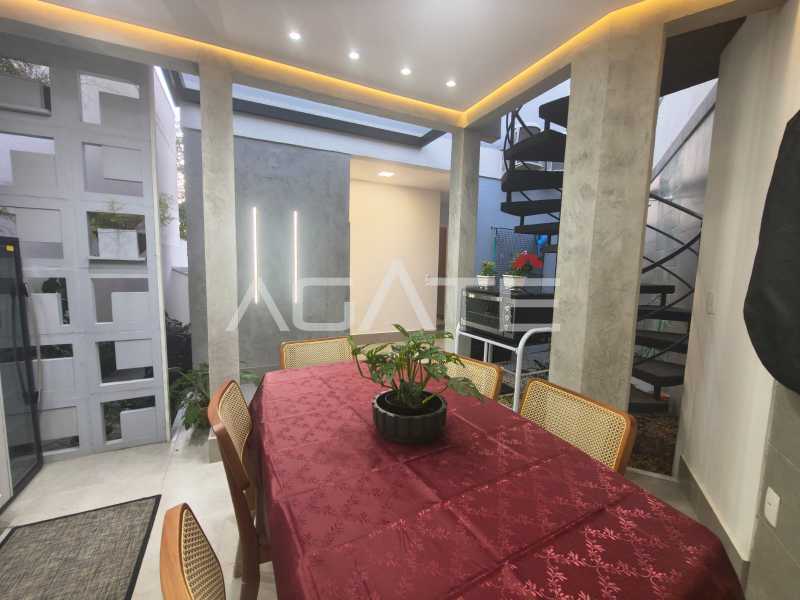 Condomínio Colinazul. - Agatê Imóveis vende excelente casa 4 suítes em Condomínio - Itaipu - Niterói/RJ por R$ 1.390.000,00 reais. - HTCN40139