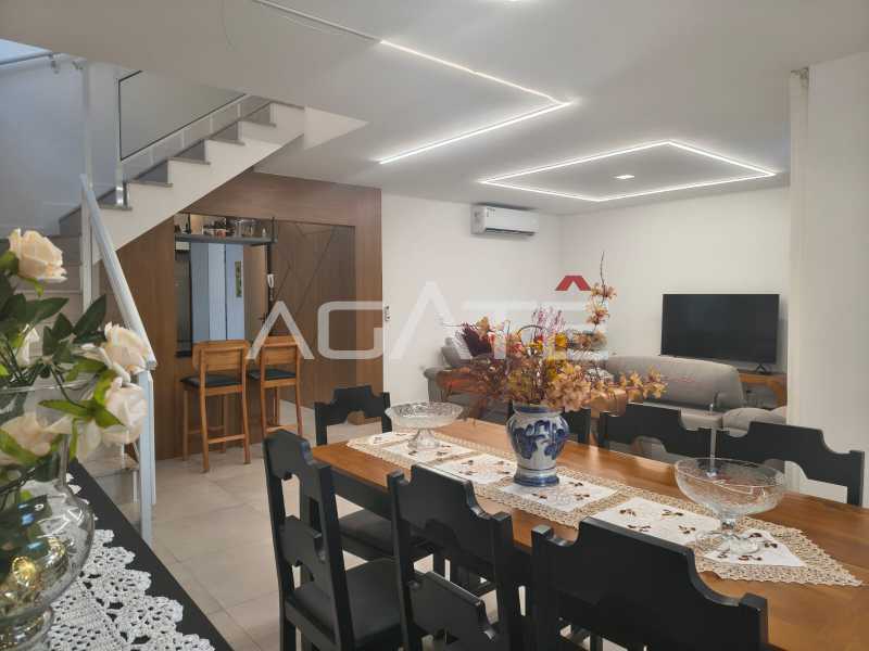 Condomínio Colinazul. - Agatê Imóveis vende excelente casa 4 suítes em Condomínio - Itaipu - Niterói/RJ por R$ 1.390.000,00 reais. - HTCN40139