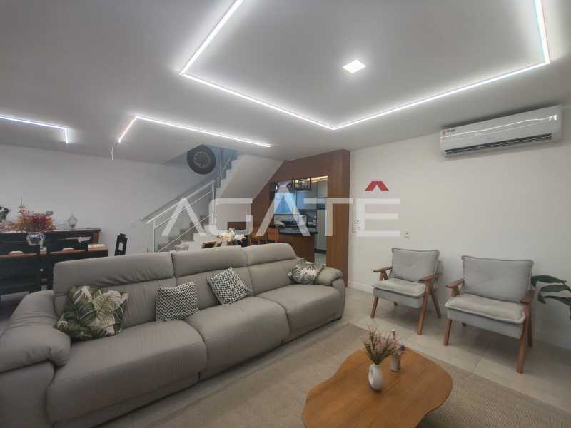 Condomínio Colinazul. - Agatê Imóveis vende excelente casa 4 suítes em Condomínio - Itaipu - Niterói/RJ por R$ 1.390.000,00 reais. - HTCN40139