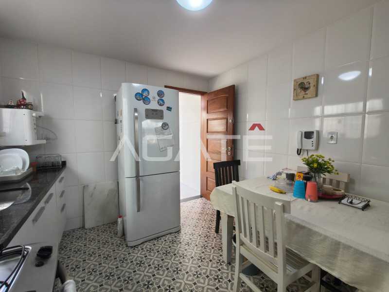 Conheça Casa 3 qtos Itaipu do imóvel - Agatê Imóveis vende excelente casa duplex - Itaipu, Niterói por R$ 900 mil reais. - HTCA30449 - 25 Casa 3 qtos Itaipu - 25