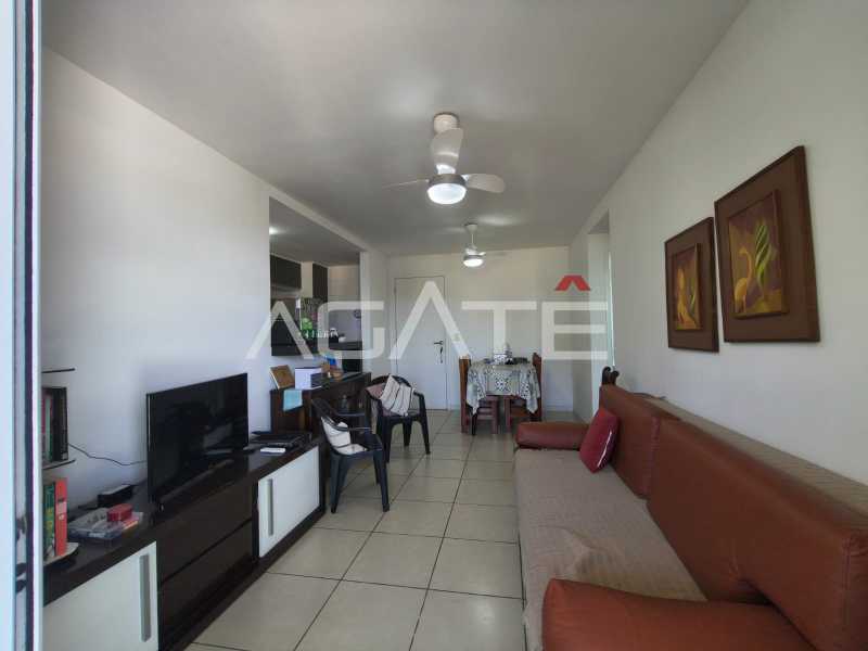 Agatê Imóveis vende apartamento 2 quartos de 104 m² por 630 mil reais - Itaipu - Niterói - RJ. - HTAP20061
