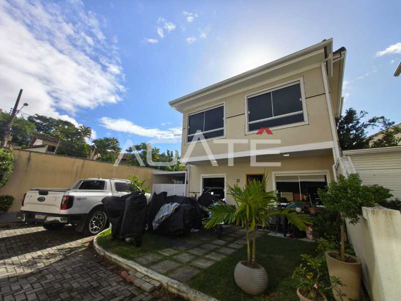 Condomínio Condomínio Sophia Oceânica - Agatê Imóveis vende excelente Casa em Condomínio - Itaipu - Niterói/RJ por R$ 750.000,00 - HTCN30182