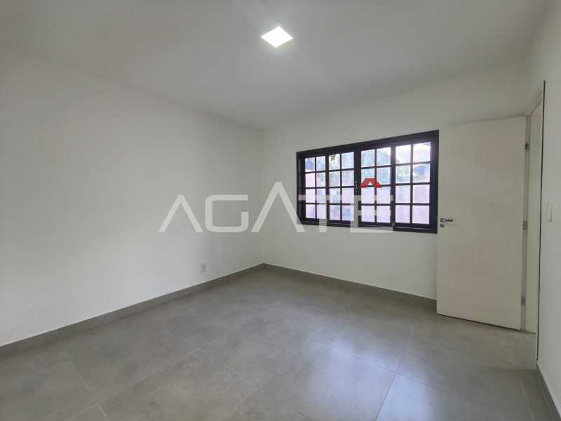 Agatê Imóveis vende excelente casa duplex - Itaipu, Niterói por R$ 1.100.000 mil reais. - HTCA40224