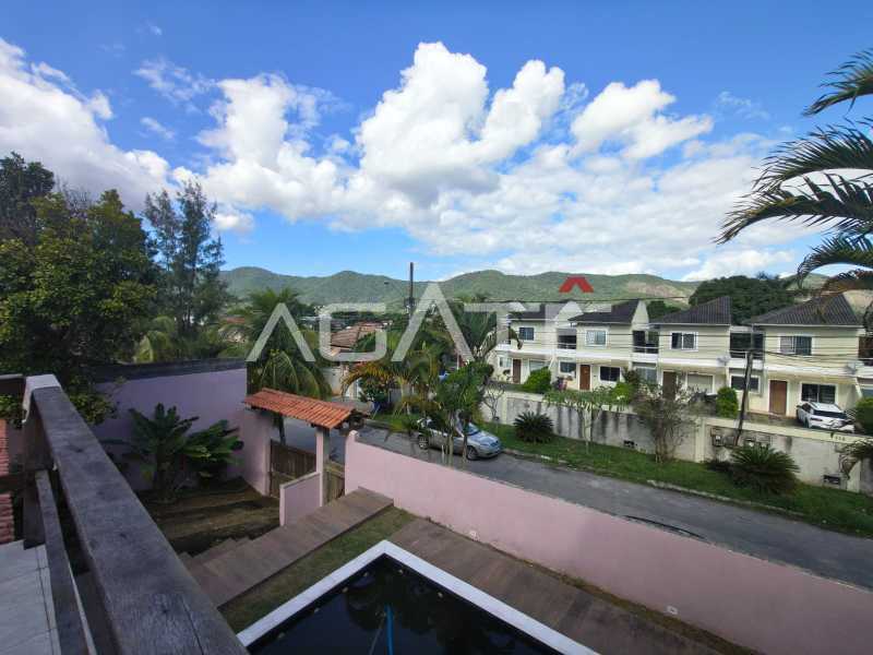 Agatê Imóveis vende excelente casa duplex - Itaipu, Niterói por R$ 1.100.000 mil reais. - HTCA40224