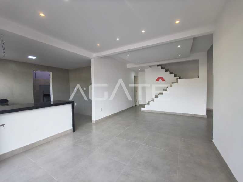 Agatê Imóveis vende excelente casa duplex - Itaipu, Niterói por R$ 1.100.000 mil reais. - HTCA40224
