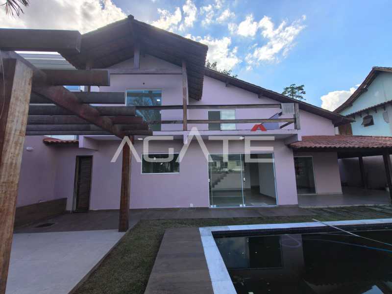 Agatê Imóveis vende excelente casa duplex - Itaipu, Niterói por R$ 1.100.000 mil reais. - HTCA40224