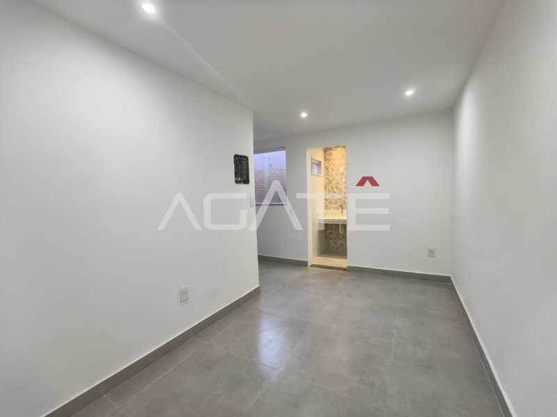 Agatê Imóveis vende excelente casa duplex - Itaipu, Niterói por R$ 1.100.000 mil reais. - HTCA40224