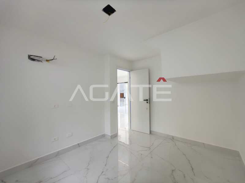 Conheça Casa 4 qtos Itaipu do imóvel - Agatê Imóveis vende excelente casa duplex de 1ª locação - Itaipu, Niterói por R$ 890.000 mil reais. - HTCA40225 - 30 Casa 4 qtos Itaipu - 30