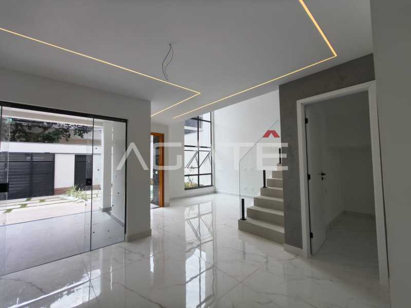 Conheça Casa 4 qtos Itaipu do imóvel - Agatê Imóveis vende excelente casa duplex de 1ª locação - Itaipu, Niterói por R$ 890.000 mil reais. - HTCA40225 - 21 Casa 4 qtos Itaipu - 21
