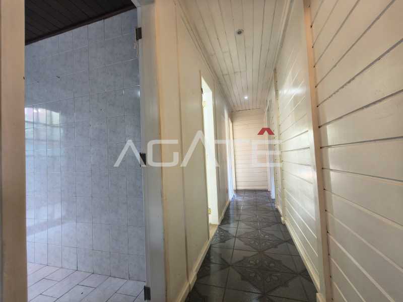 Agatê Imóveis vende linda casa linear de 3 quartos por R$ 1.650.000 - Camboinhas - Niterói/RJ. - HTCA30452