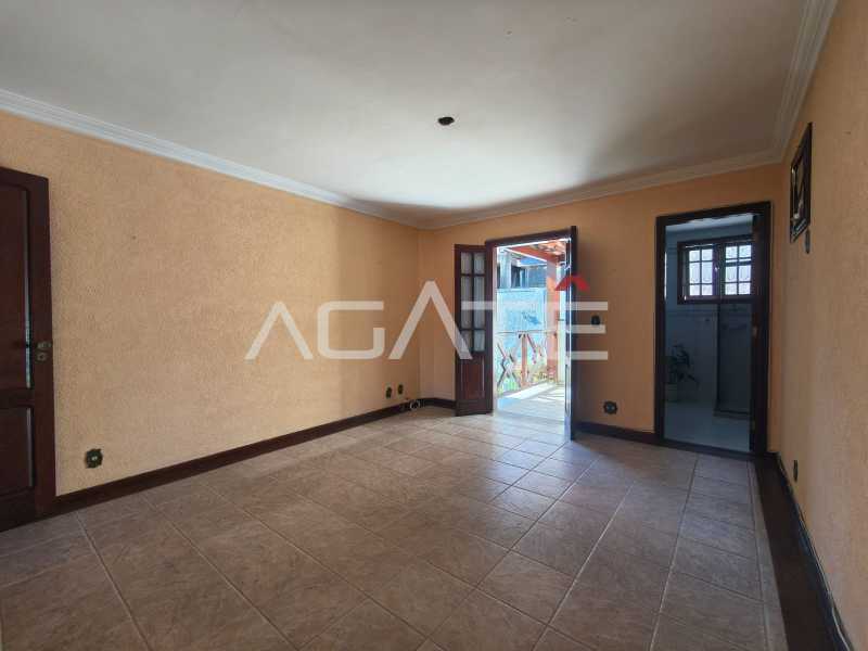 Condomínio Monan Grande - Agatê Imóveis vende belíssima residência em condomínio alto luxo - Badu, Niterói, RJ por R$ 900.000,00 - HTCN30184
