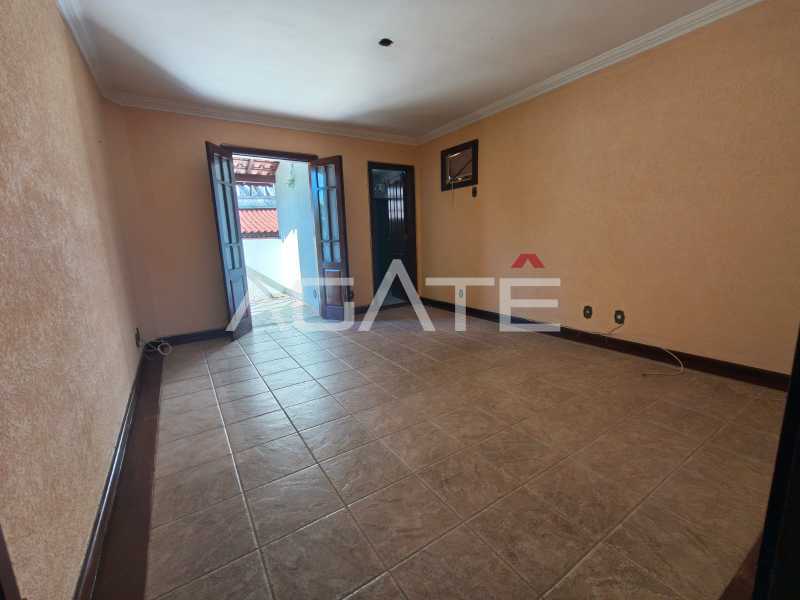 Condomínio Monan Grande - Agatê Imóveis vende belíssima residência em condomínio alto luxo - Badu, Niterói, RJ por R$ 900.000,00 - HTCN30184