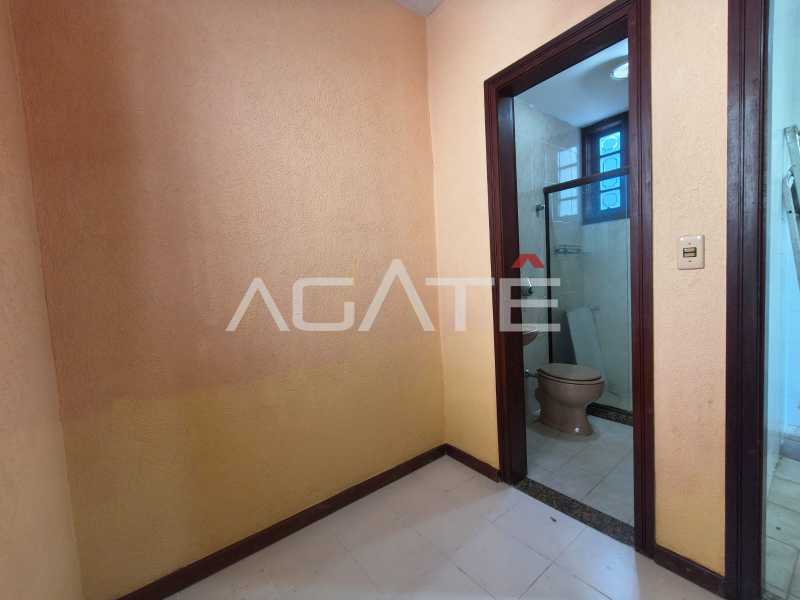 Condomínio Monan Grande - Agatê Imóveis vende belíssima residência em condomínio alto luxo - Badu, Niterói, RJ por R$ 900.000,00 - HTCN30184