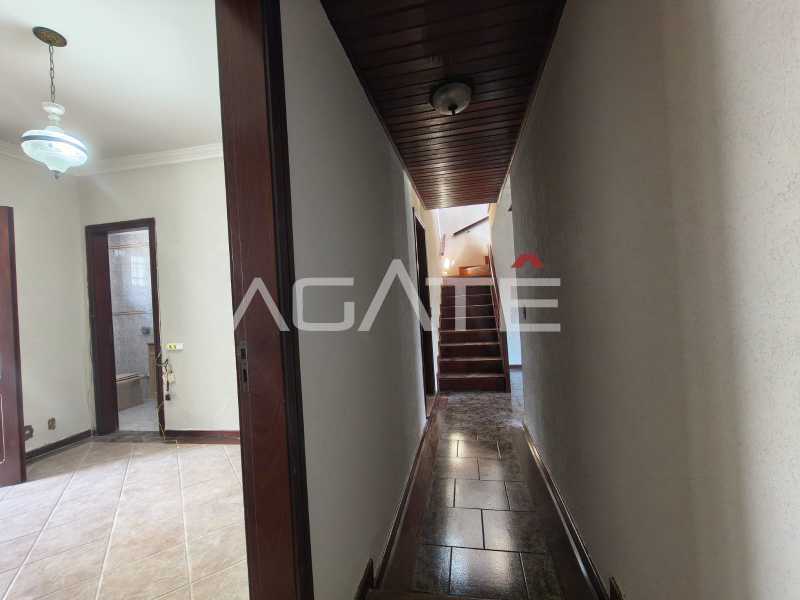 Condomínio Monan Grande - Agatê Imóveis vende belíssima residência em condomínio alto luxo - Badu, Niterói, RJ por R$ 900.000,00 - HTCN30184