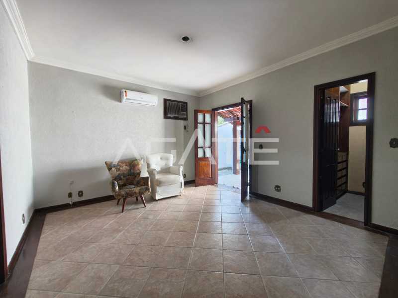 Condomínio Monan Grande - Agatê Imóveis vende belíssima residência em condomínio alto luxo - Badu, Niterói, RJ por R$ 900.000,00 - HTCN30184