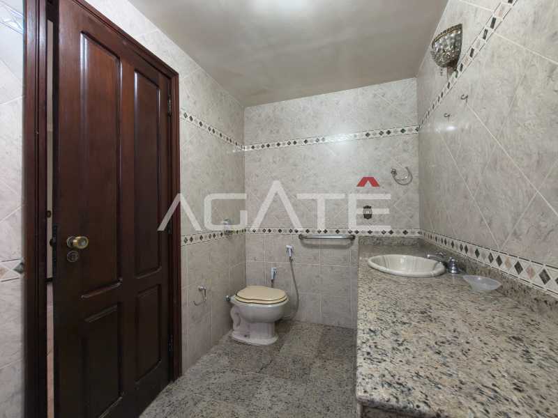 Condomínio Monan Grande - Agatê Imóveis vende belíssima residência em condomínio alto luxo - Badu, Niterói, RJ por R$ 900.000,00 - HTCN30184
