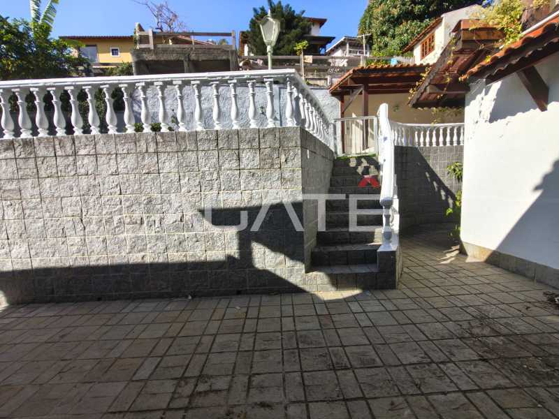 Condomínio Monan Grande - Agatê Imóveis vende belíssima residência em condomínio alto luxo - Badu, Niterói, RJ por R$ 900.000,00 - HTCN30184