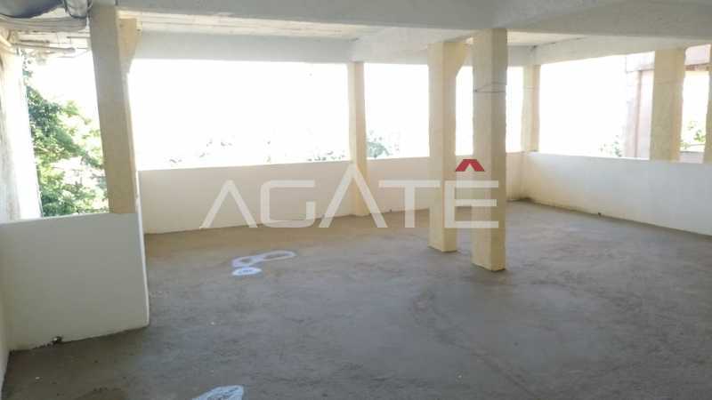 Condomínio Colinazul. - Agatê Imóveis vende excelente casa 3 quartos em Condomínio - Itaipu - Niterói/RJ por R$ 1.160.000,00 reais. - HTCN30185