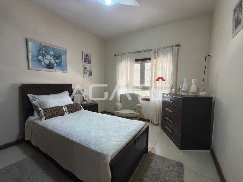 Condomínio Colinazul. - Agatê Imóveis vende excelente casa 3 quartos em Condomínio - Itaipu - Niterói/RJ por R$ 1.160.000,00 reais. - HTCN30185