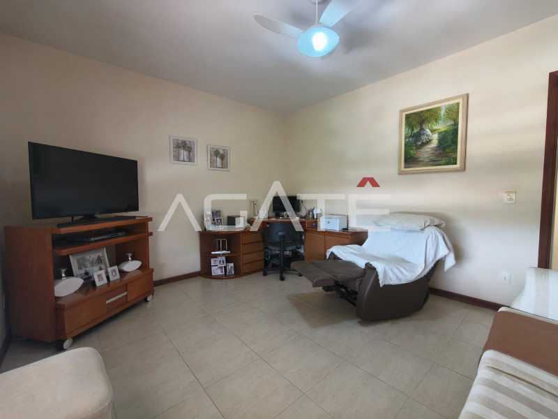 Condomínio Colinazul. - Agatê Imóveis vende excelente casa 3 quartos em Condomínio - Itaipu - Niterói/RJ por R$ 1.160.000,00 reais. - HTCN30185