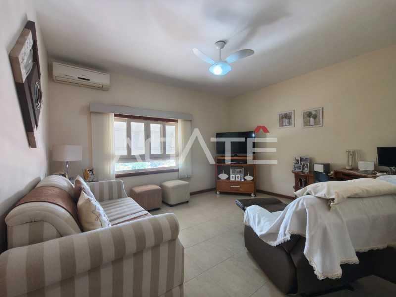 Condomínio Colinazul. - Agatê Imóveis vende excelente casa 3 quartos em Condomínio - Itaipu - Niterói/RJ por R$ 1.160.000,00 reais. - HTCN30185