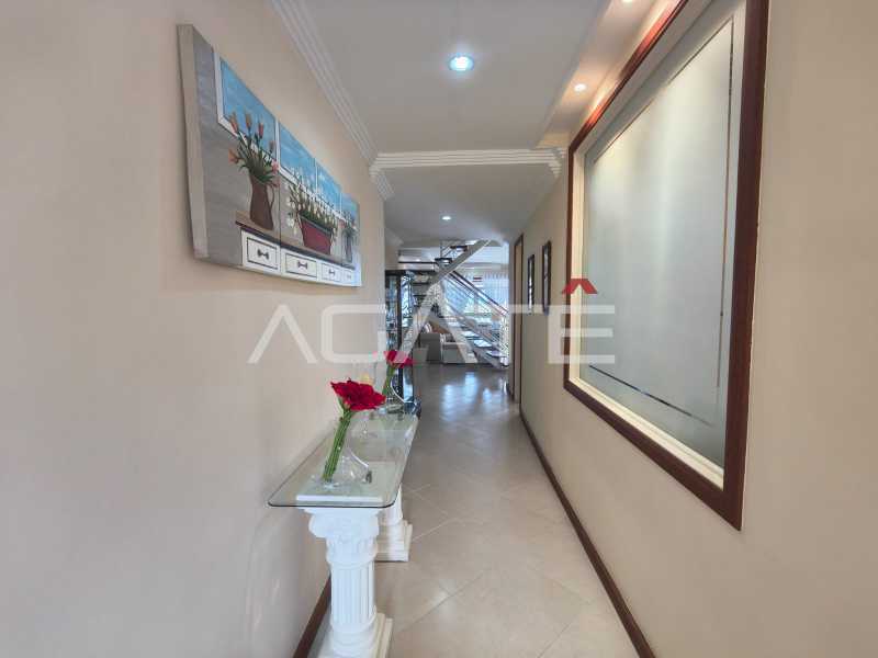 Condomínio Colinazul. - Agatê Imóveis vende excelente casa 3 quartos em Condomínio - Itaipu - Niterói/RJ por R$ 1.160.000,00 reais. - HTCN30185