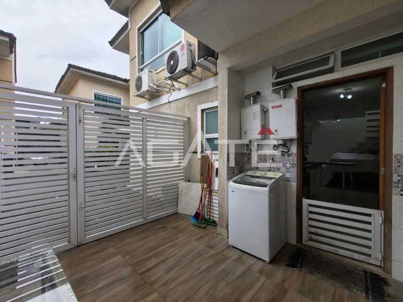 Condomínio Condomínio Sophia Oceânica - Agatê Imóveis vende SUPER OPORTUNIDADE Casa em Condomínio - Itaipu - Niterói/RJ por R$ 715.000,00 - HTCN30186