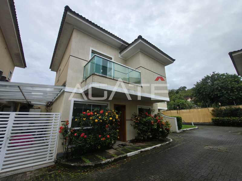Condomínio Condomínio Sophia Oceânica - Agatê Imóveis vende SUPER OPORTUNIDADE Casa em Condomínio - Itaipu - Niterói/RJ por R$ 715.000,00 - HTCN30186